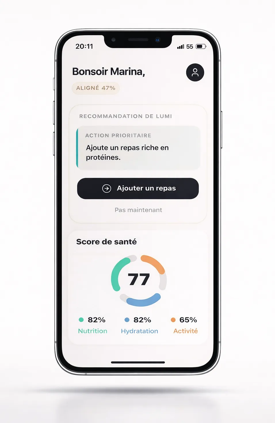 Dashboard avec score santé 77 — Nutrition 82%, Hydratation 82%, Activité 65%